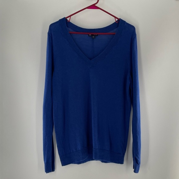Gap 100% Ultrasoft Wool Cerulean Blue V-Neck Sweater - Picture 10 of 10